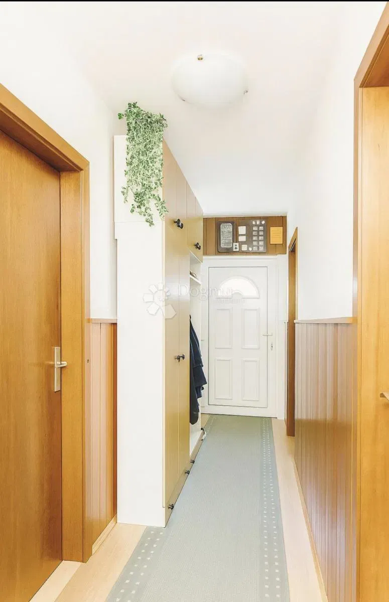 Allogio Kaštel Stari, Kaštela, 82m2 – 2