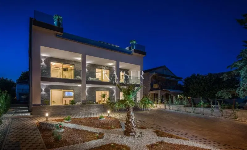 Villa Zečevo Rogozničko, Rogoznica, 380m2 – 3
