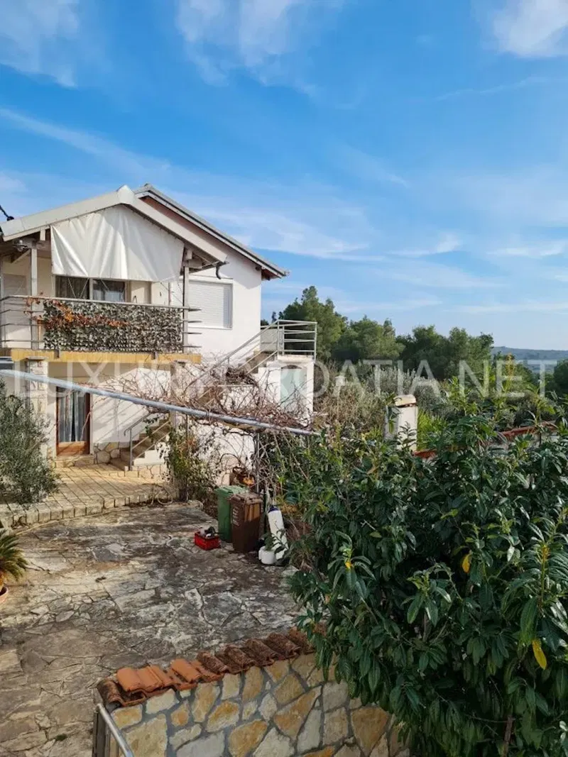 Case bellissime con vista mare in vendita sull'isola di Šolta, Croazia – 3