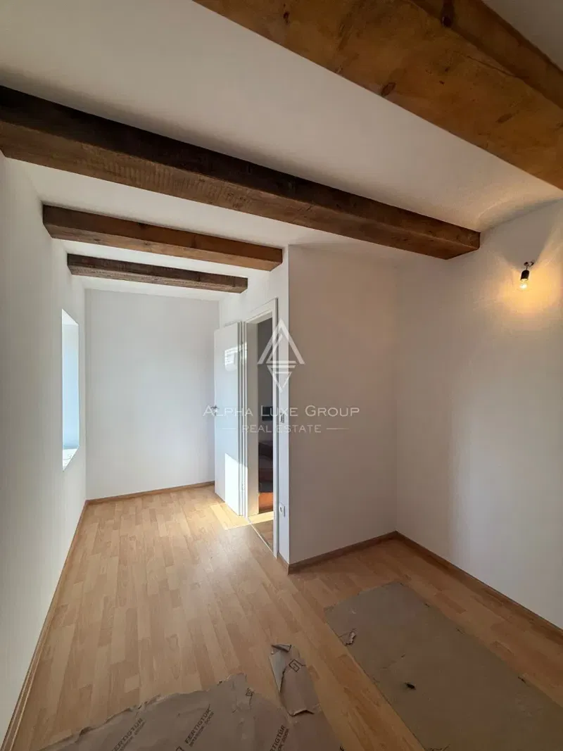 Juršići, Isztria: Kőház medencével és melléképülettel – 3
