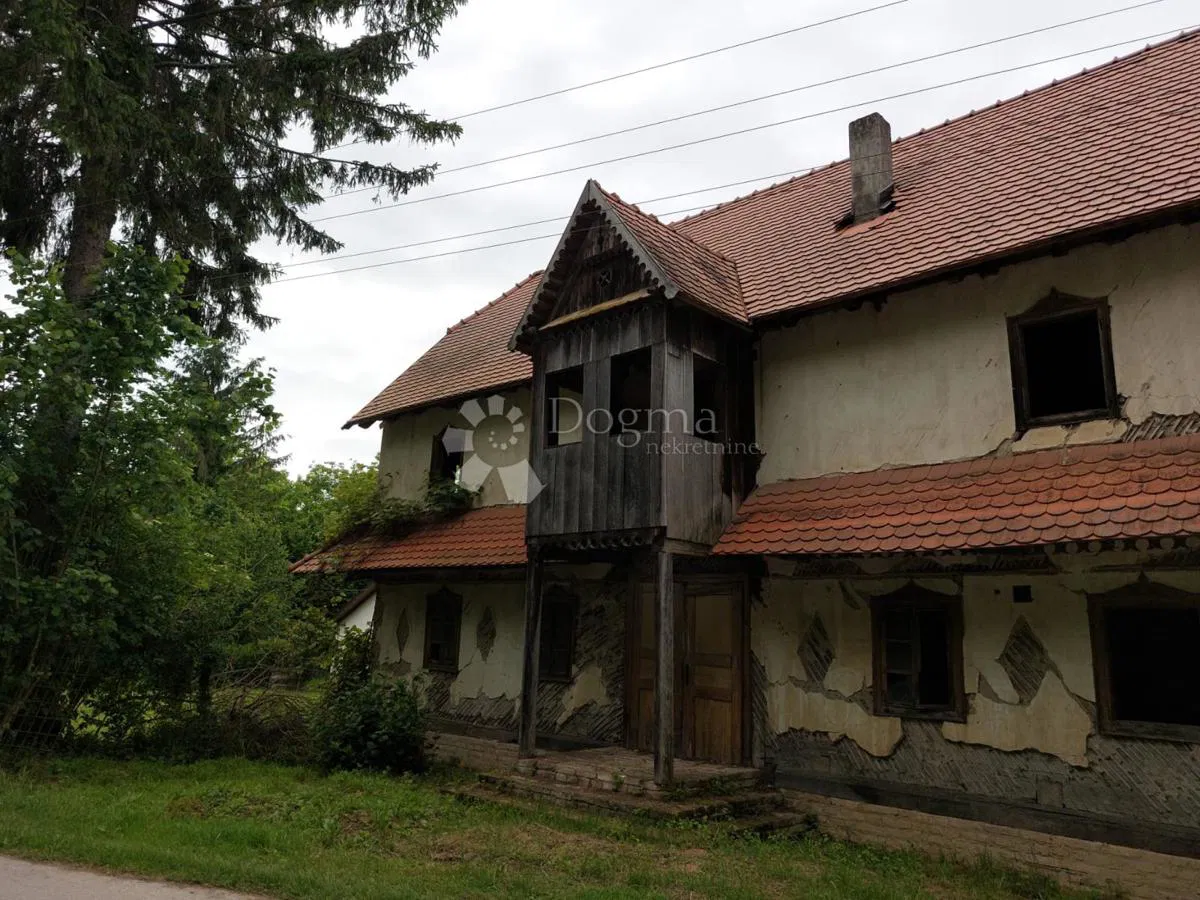 Dom Suvoj, Sisak - Okolica, 252m2