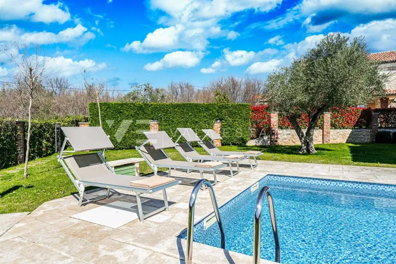 MEDITERRANEAN VILLA WITH SWIMMING POOL IN A QUIET LOCATION – 3