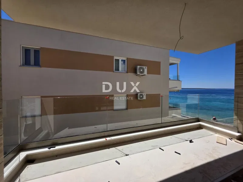 PAG, MANDRE - apartment in a new building, first row to the sea, with private parking and a terrace – 2