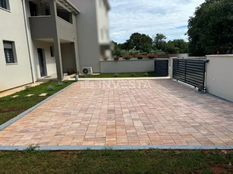 Medulin, new modern villa with a swimming pool – 2
