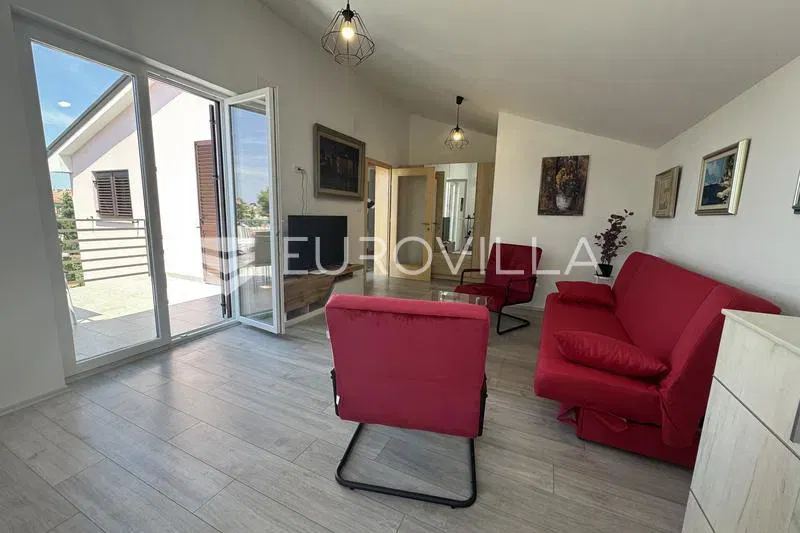 Istria, Rovinj, Prime Location: Spacious Two-Bedroom Apartment 100m2 with Sea View on 2nd Floor – 3