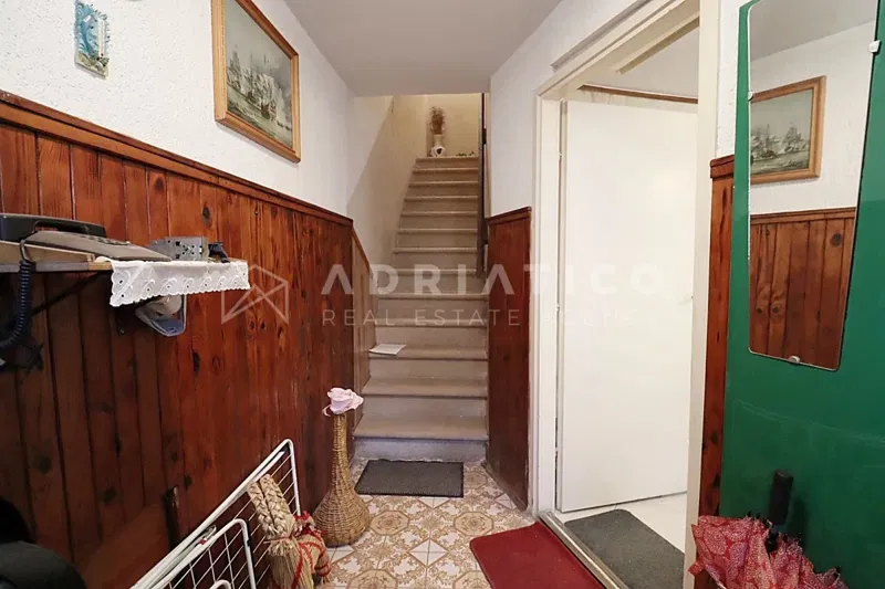 Rovigno, centro città, casa unica con terrazza e piccolo cortile – 2