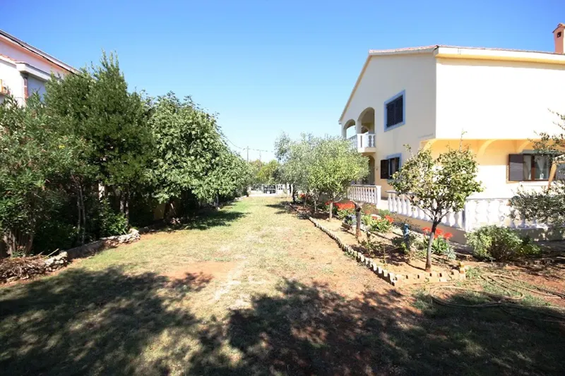 Family house in a great location, just 150 meters from the sea and the beach! – 3