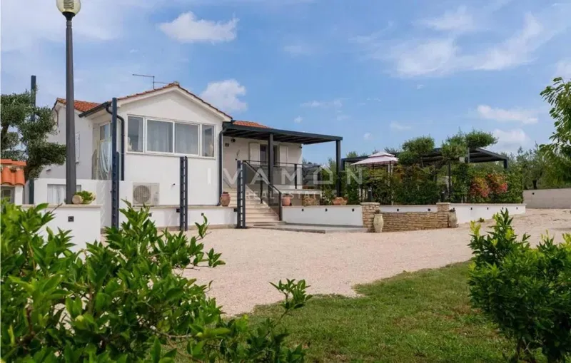 Дом Poreč – 2