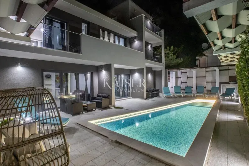 Rogoznica – Luxury villa with swimming pool, 4 apartments, traditional tavern and panoramic sea view – 3