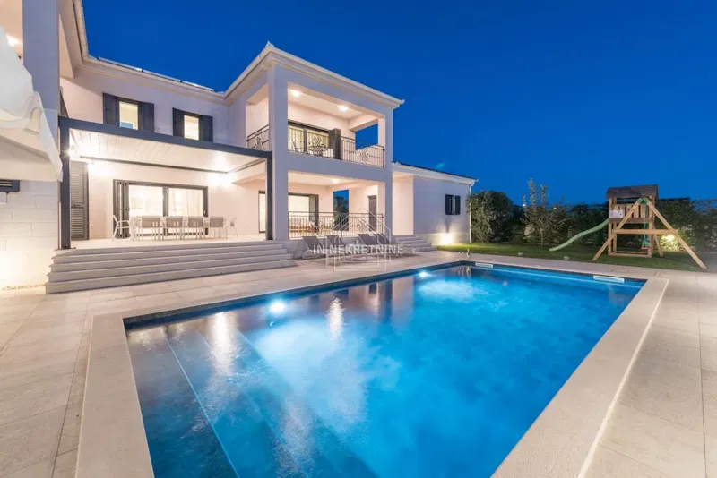 Beautiful Mediterranean villa with pool and large garden! – 3