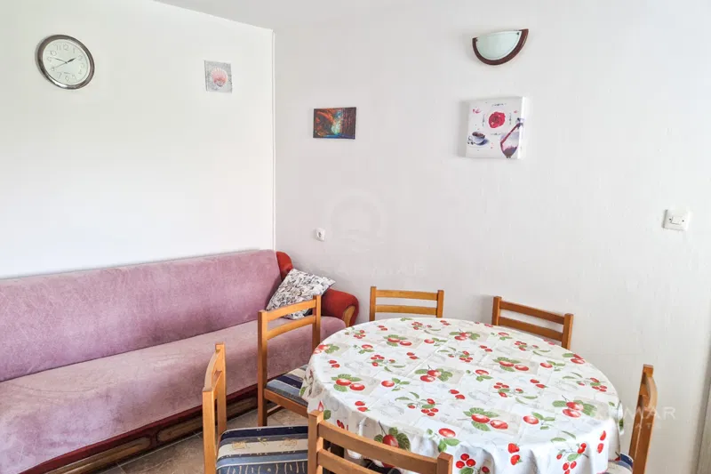 Apartmanska kuća s pogledom na more na odličnoj lokaciji – 2