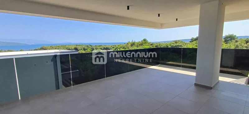 Otok Krk, 3-sobni stan s bazenom i 2 parkirna mjesta – 3