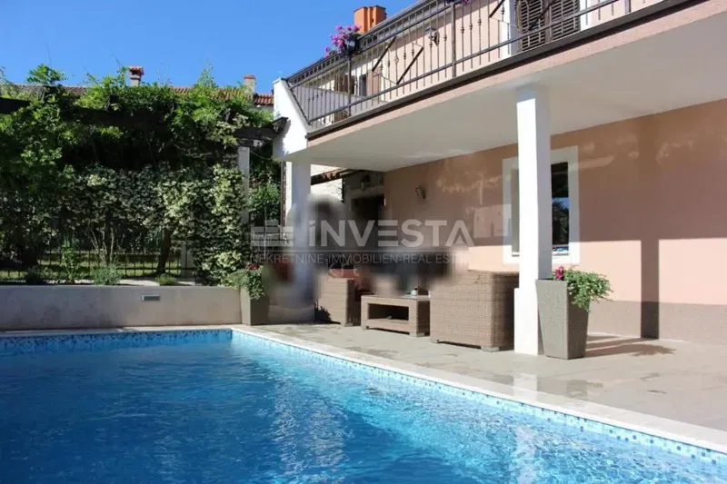Momjan, House with a pool – 3