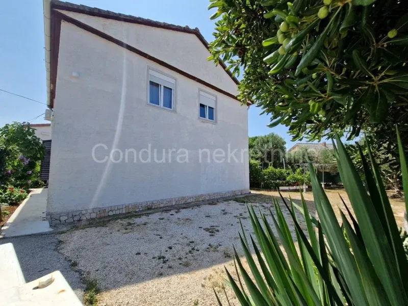 Vir, apartment house with spacious garden - center – 2