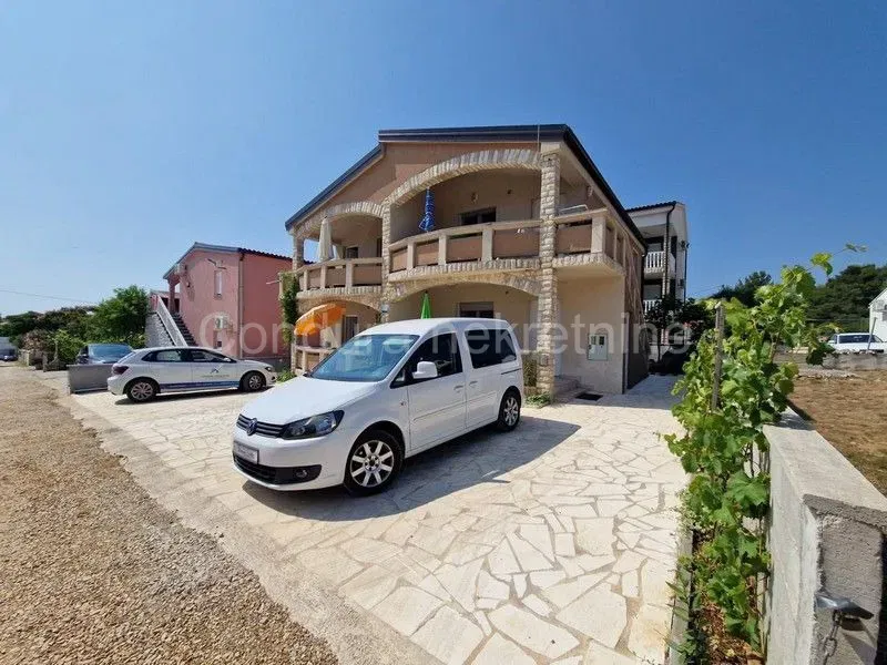 Vir - Detached house with 4 apartments – 3
