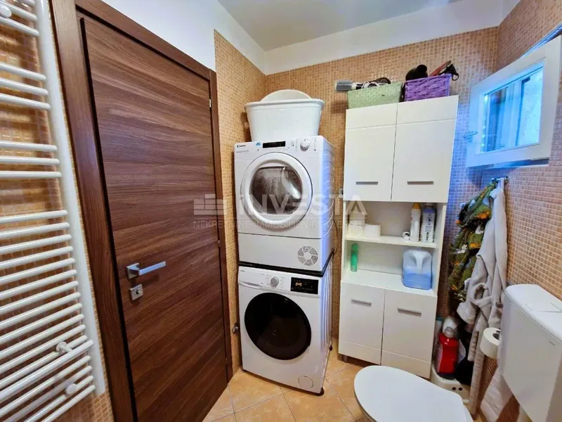 Fažana center, apartment with 3 bedrooms and 2 bathrooms, 350 m from the beach – 3