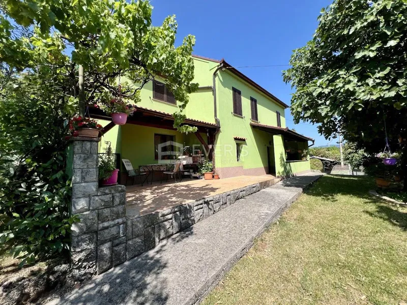 Cernik, Čavle, 320m2