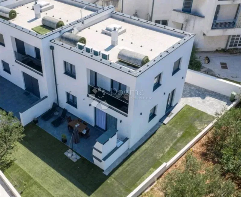 Dom Vodice, 130m2 – 2