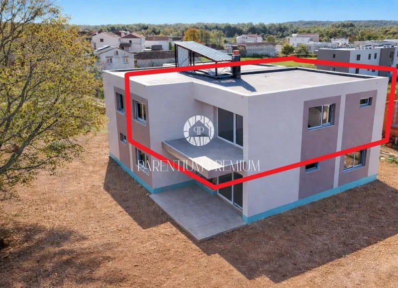 First Floor Apartment with Rooftop Terrace – Modern Comfort with a View – 3