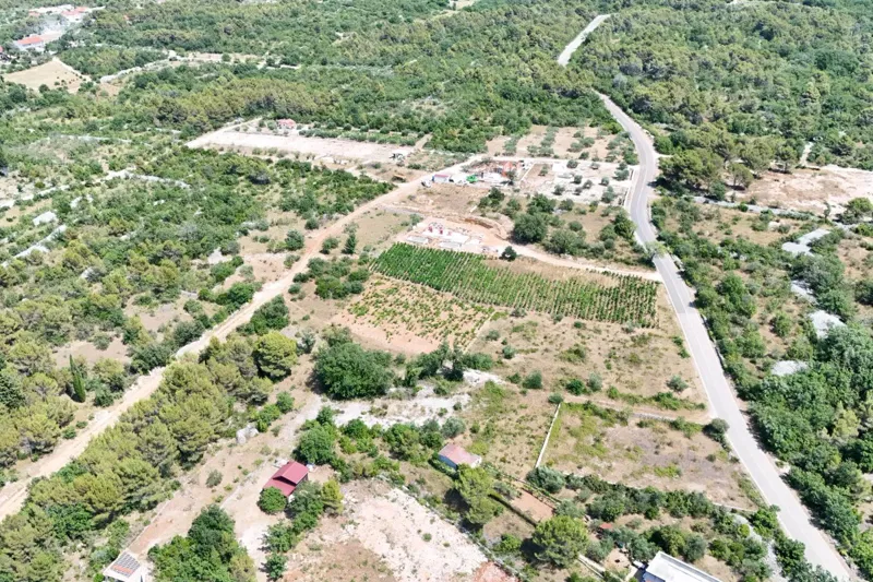 Building land with preliminary design – 2