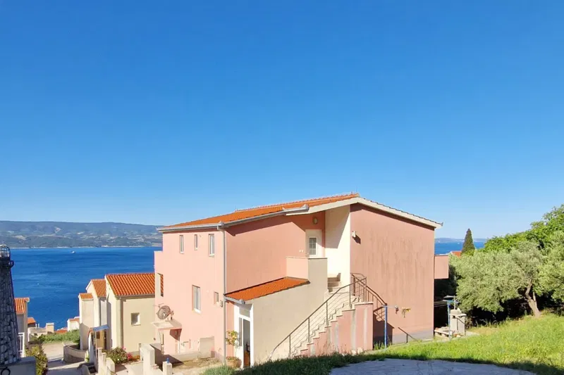 Apartment house with sea view – 3
