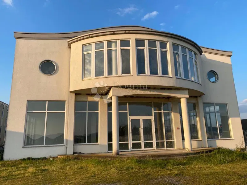 Geschäftsraum Gornja Vrba, 1.350m2