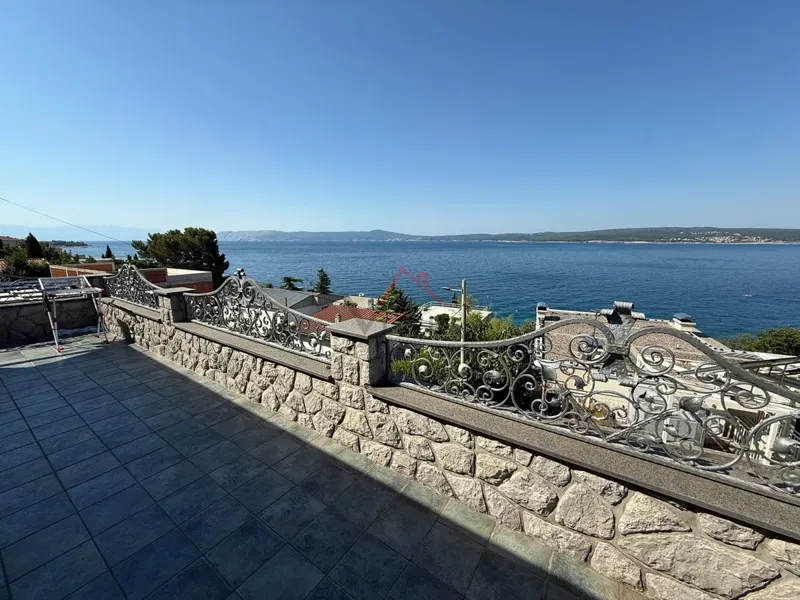 CRIKVENICA - Detached house, 50 m from the sea – 2