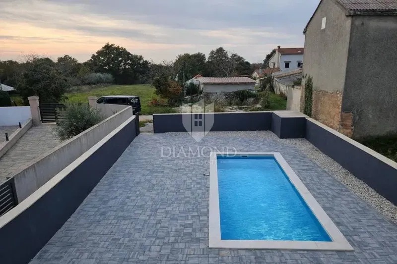 Žminj, casa recentemente ristrutturata in posizione tranquilla – 2