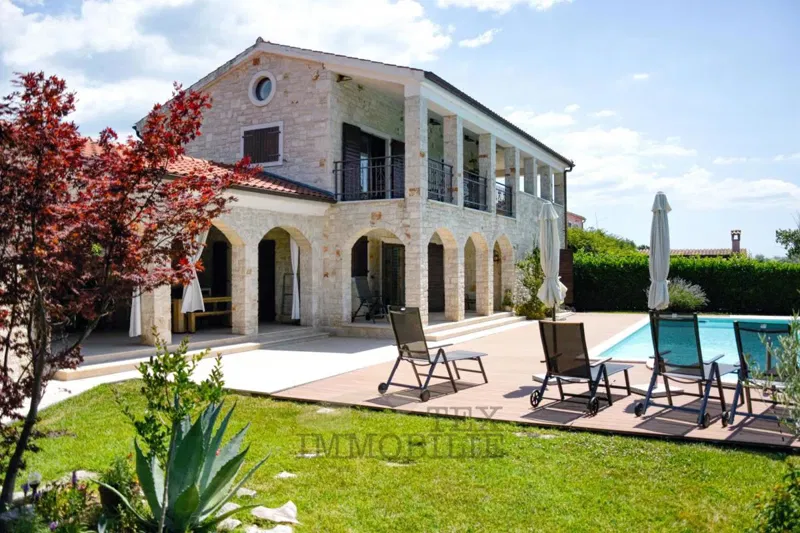 Stone Villa with Pool in a Peaceful Part of Istria – 240 m² – 2