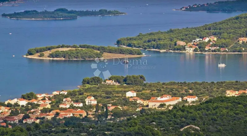 Építési telek Neviđane, Pašman, 1.022m2 – 2