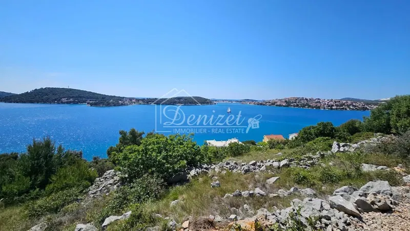 Rogoznica: Building plot in second row to the sea with project – 3