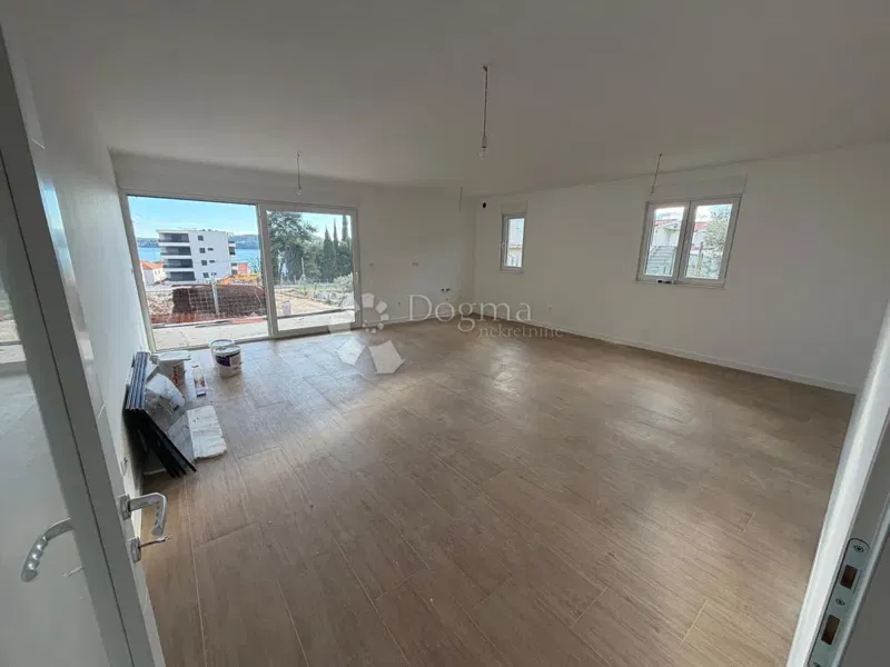 NOWY BUDYNEK SEGET DONJI, APARTAMENT Z DWOMA SYPIALNIAMI – 200M OD MORZA!! – 2