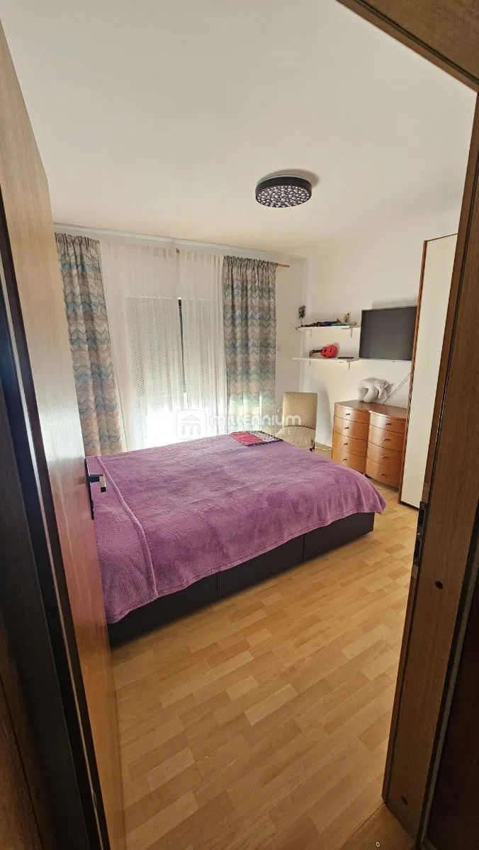 Novi Vinodolski, 130m2, 3 stambene jedinice – 3