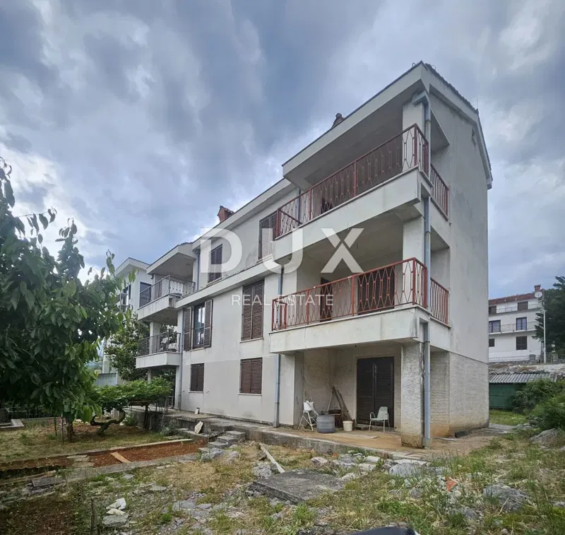 OPATIJA, PAVLOVAC, VOLOSKO - casa/edificio di 600m2 da ristrutturare con 4 appartamenti e vista panoramica sul mare + area di 1000m2 – 2