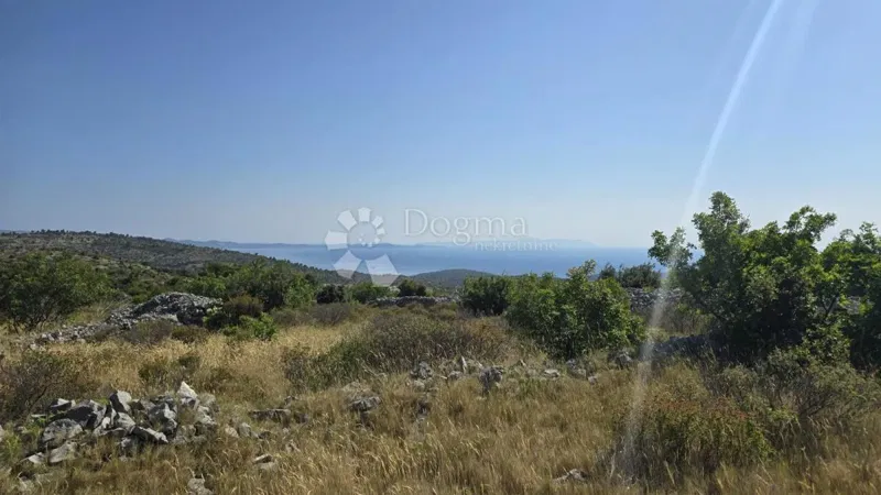Agricultural land Milna, 9.819m2 – 2