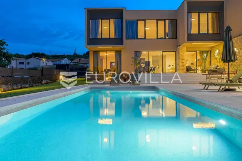 Rovinj, Rovinjsko Selo - luxury villa in an isolated location – 2