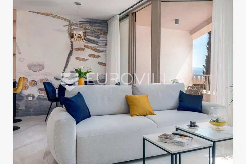 Opatija, Center, exclusive apartment 65 m², first rental – 2