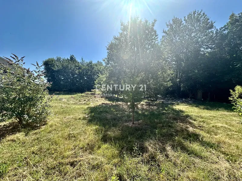 LABIN, BUILDING LAND 3 KM FROM THE CITY CENTER – 2