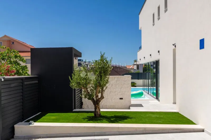 Dom Mulo, Vrsi, 300m2 – 3
