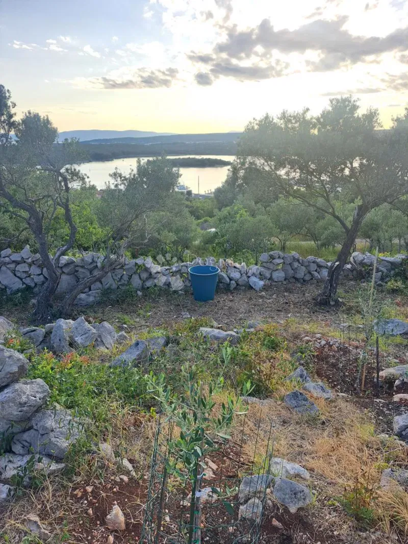 Terreno agricolo Punat, 1.164m2 – 3