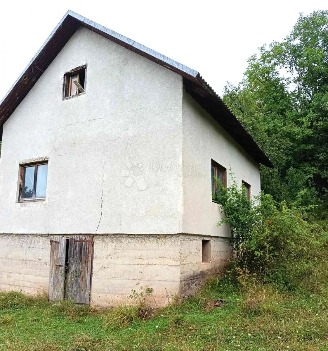 Сельскохозяйственная земля Visuć, Udbina, 70.000m2