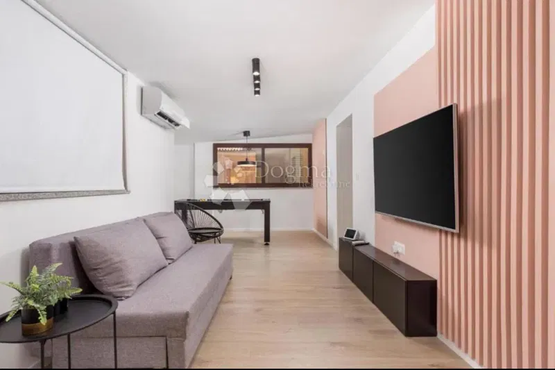 Flat Opatija - Centar, Opatija, 83,80m2 – 2