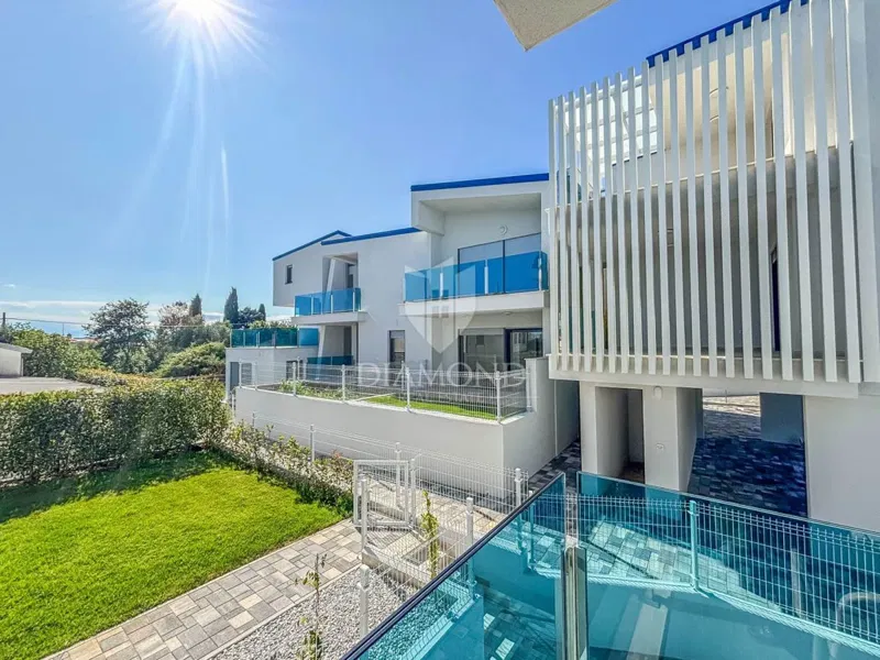Umago, San Lorenzo, Trilocale arredato con vista mare! – 2