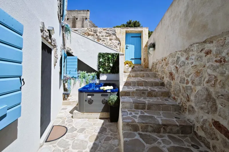 Splendida casa con due unità abitative e jacuzzi – 3