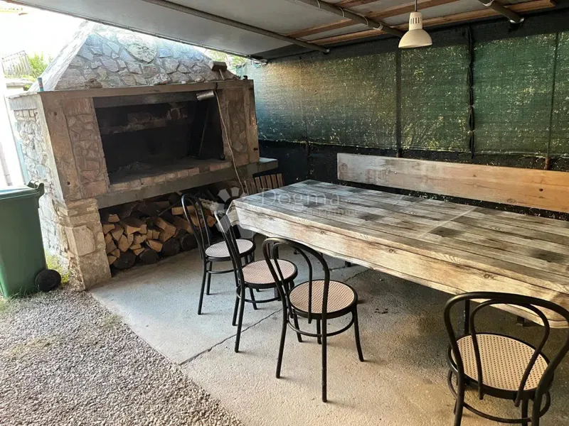 OCCASIONE – centro di Verteneglio, 84 m², possibilità di costruire fino a 2 piani – 2