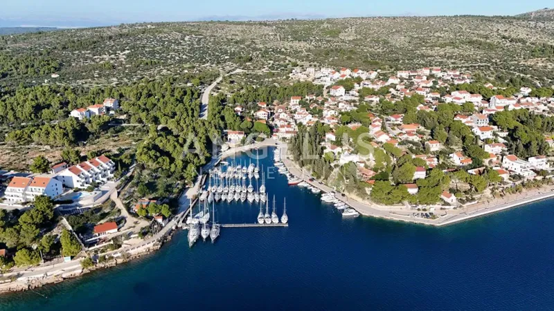 Brac, Milna - building plot close to the sea, 730 m2, FOR SALE – 3
