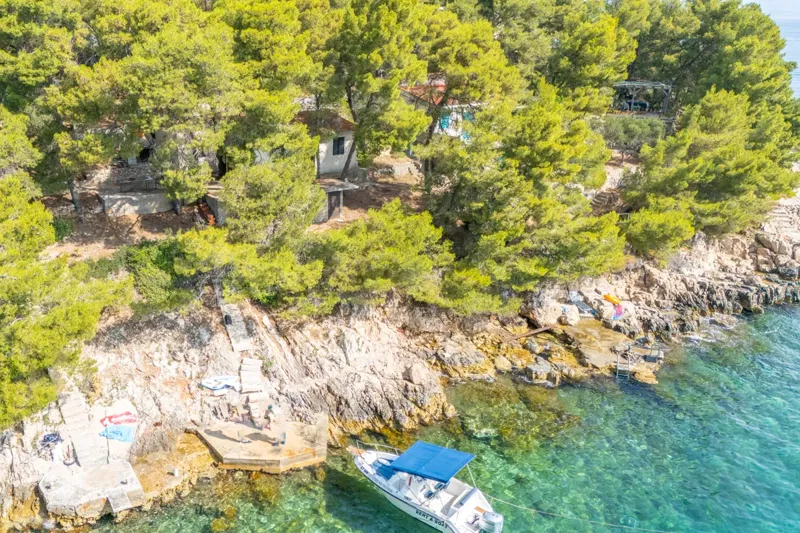 House by the sea – 3