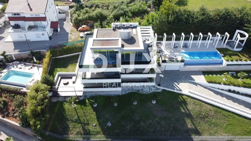 OPATIJA, IČIĆI - Exkluzívna vila 600m2 s 2 bazénmi a panoramatickým výhľadom na more – 3