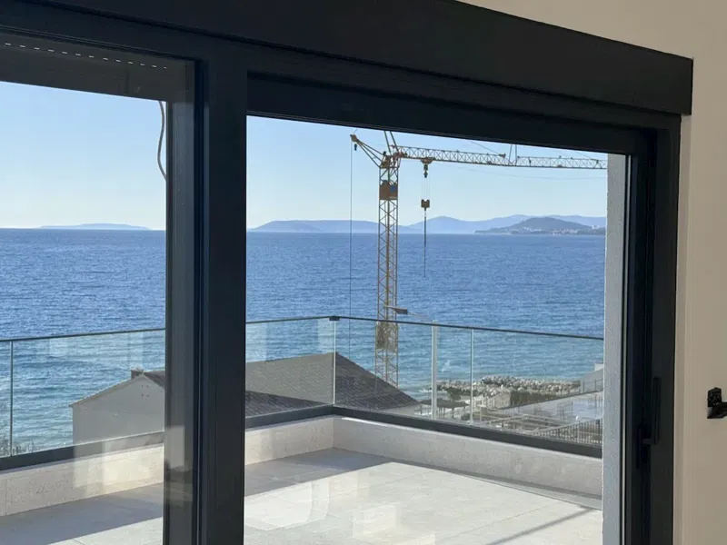 Luxury Villa, Seafront, Podstrana, 360 m² (For Sale) – 2