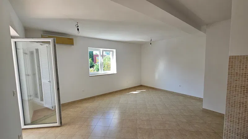 Immobili Istria, vendo appartamento, vicino il mare, Novigrad-Cittanova – 3